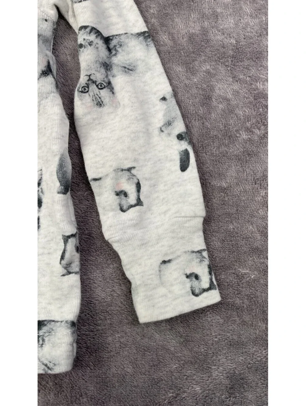 Carter's Girls 12M Gray Animal Print Long Sleeve Shirt Kittens Puppies Bunnies